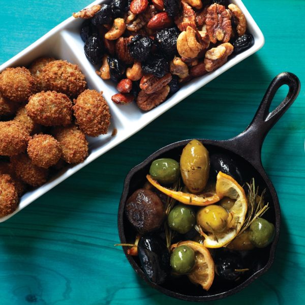 DiVina Garlic Stuffed Olives Hot on Sale