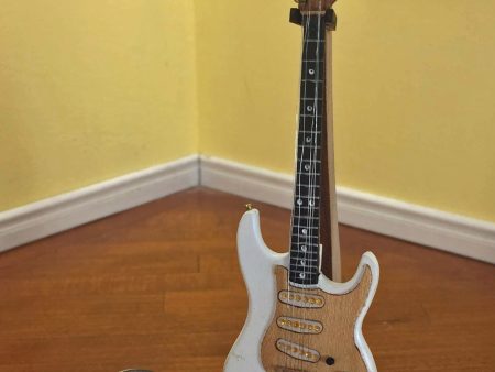 GUITAR:  Fender Stratocaster Electric Fashion