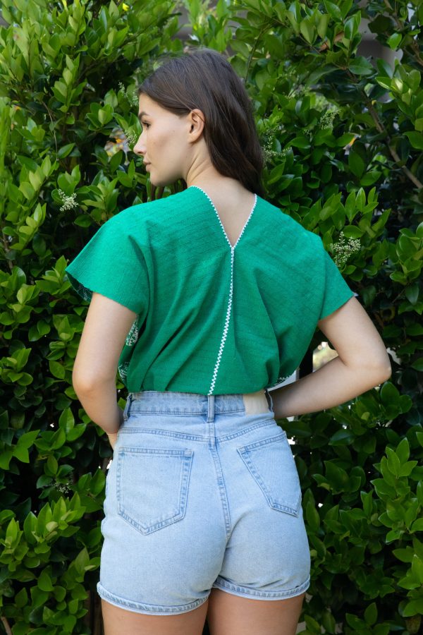 GREEN + WHITE V-NECK CROP Online Sale